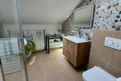 Loft-Apartment Postira Badezimmer2